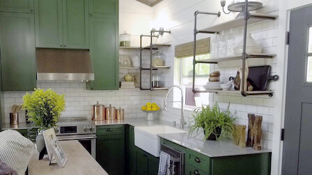 Watch Dad's Tiny Homecoming. Episode 5 of Season 2.